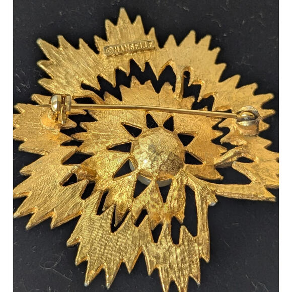 Vintage Mamselle Starburst Brooch Gold Tone with Faux Pearl at Center MCM 60's - Picture 6 of 6